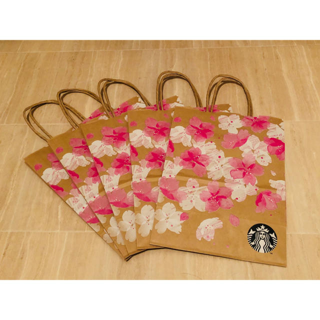 Starbucks Coffee(スターバックスコーヒー)のスターバックス サクラ ショップ袋 スタバ 5枚 セット 新品 レディースのバッグ(ショップ袋)の商品写真