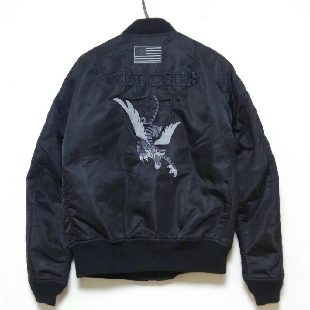 AVIREX - 【ゆう様専用】アヴィレックス MA-1 FLYING TIGERS【黒×黒☆L
