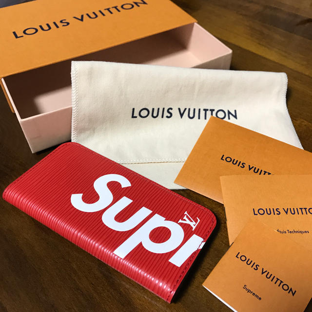 LOUIS VUITTON - 新品☆LOUIS VUITTON×Supreme iPhone7 EPI ケースの通販 by Reee's shop｜ルイヴィトンならラクマ