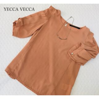 イェッカヴェッカ(YECCA VECCA)の美品★YECCA VECCAフラワービジューパフスリーブブラウスピンク(シャツ/ブラウス(半袖/袖なし))