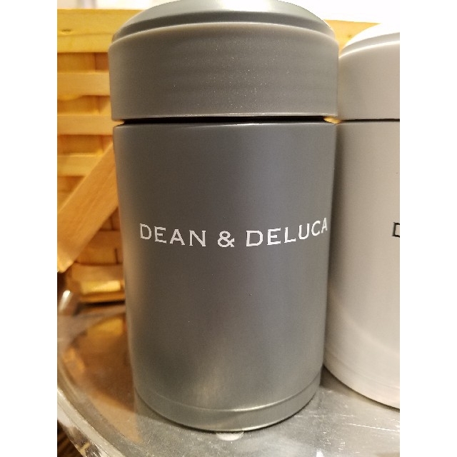 DEAN & DELUCA(ディーンアンドデルーカ)の【チャコールグレー】 DEAN&DELUCA スープポット レタパプラス発送 インテリア/住まい/日用品のキッチン/食器(弁当用品)の商品写真