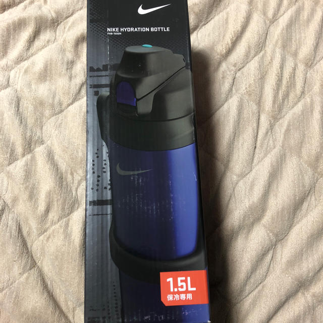 NIKE(ナイキ)のNIKE  水筒  ハイドレーションボトル  1.5L インテリア/住まい/日用品のキッチン/食器(タンブラー)の商品写真