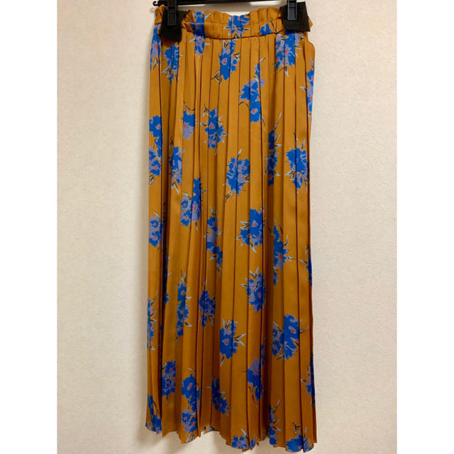 BEAUTY&YOUTH UNITED ARROWS(ビューティアンドユースユナイテッドアローズ)のBEAUTY&YOUTH 花柄プリーツスカート レディースのスカート(ロングスカート)の商品写真