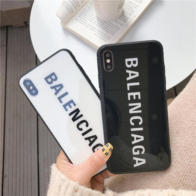 バレンシアBALENCIAGA iPhoneX iPhoneケース スマホ/家電/カメラのスマホアクセサリー(iPhoneケース)の商品写真