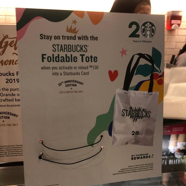 Starbucks Coffee(スターバックスコーヒー)のマレーシア限定 スタバ エコバッグ レア オマケ付き レディースのバッグ(エコバッグ)の商品写真