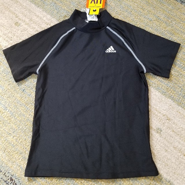 adidas(アディダス)の新品　アディダス adidas ラッシュガード 150cm キッズ/ベビー/マタニティのキッズ服男の子用(90cm~)(水着)の商品写真