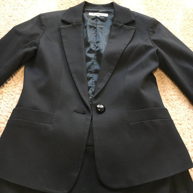 NATURAL BEAUTY BASIC(ナチュラルビューティーベーシック)のナチュラルビューティーベーシック スーツ 黒 M レディースのフォーマル/ドレス(スーツ)の商品写真