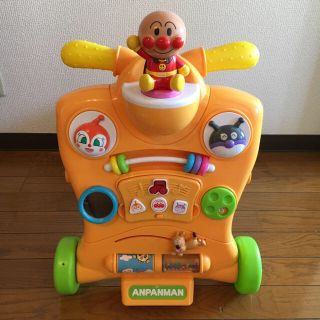 アンパンマン(アンパンマン)の【アンパンマン】へんしんウォーカー(手押し車/カタカタ)