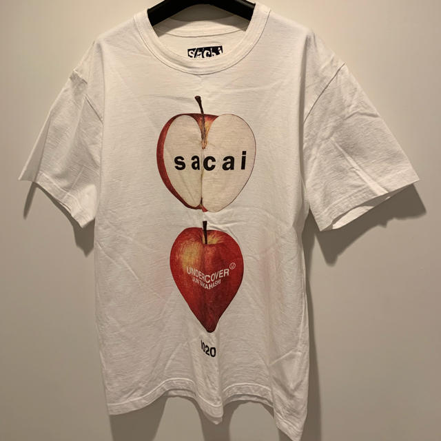 sacai(サカイ)のsacai x UNDERCOVER  サカイ アンダーカバー  アップル メンズのトップス(Tシャツ/カットソー(半袖/袖なし))の商品写真