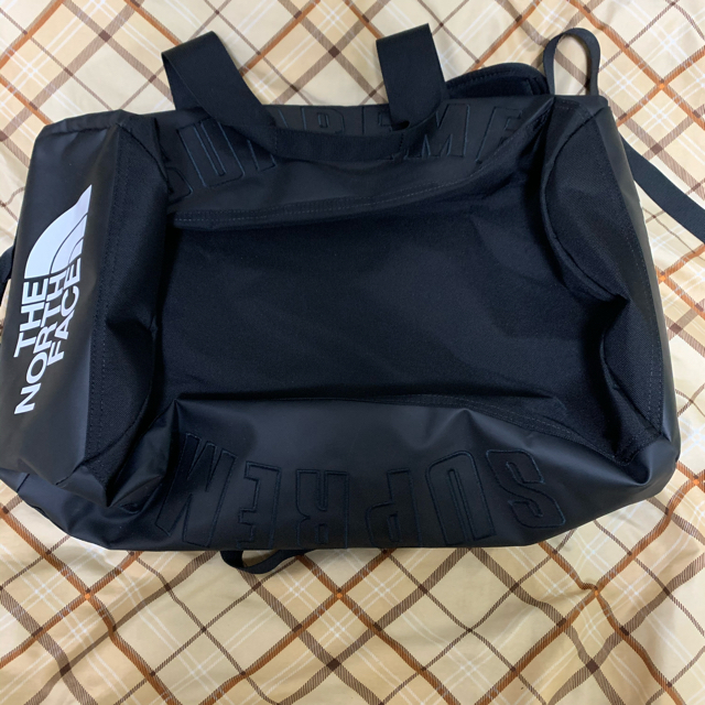 Supreme(シュプリーム)のSupreme tnf small base camp duffle bag メンズのバッグ(バッグパック/リュック)の商品写真