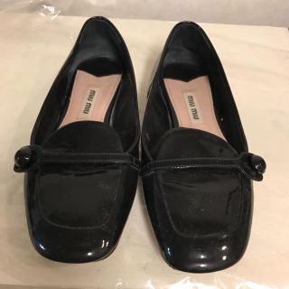 ジミーチュウ(JIMMY CHOO)のエナメルブラック(バレエシューズ)