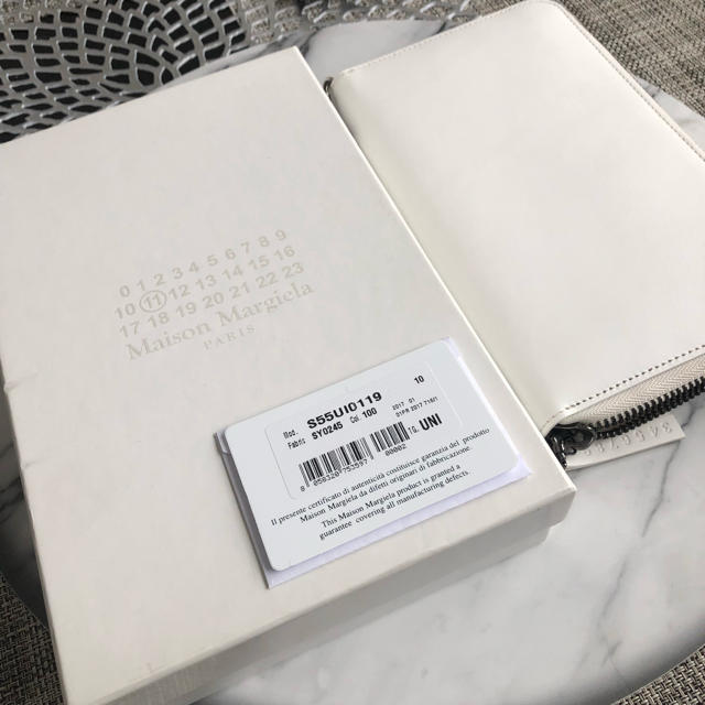 Maison Martin Margiela(マルタンマルジェラ)の新品 Maison Margiela マルタンマルジェラ 長財布 クラッチバッグ レディースのファッション小物(財布)の商品写真