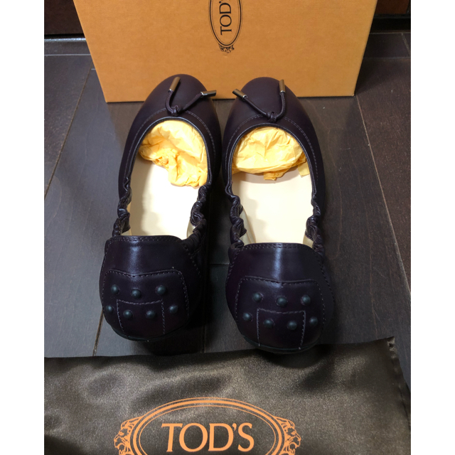 TOD'S(トッズ)の新品 TOD'S トッズ フラットシューズ バレエシューズ 39 25センチ レディースの靴/シューズ(バレエシューズ)の商品写真