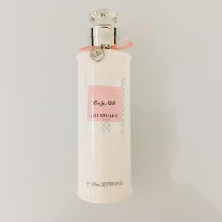 ジルスチュアート(JILLSTUART)のJILLSTUART♡リラックスボディミルク(新品)(ボディローション/ミルク)