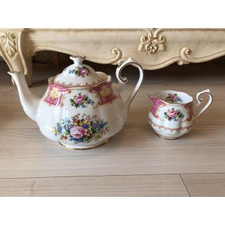 ロイヤルアルバート(ROYAL ALBERT)のロイヤルアルバート ティーポット＆クリーマー(食器)