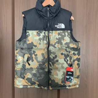 ザノースフェイス(THE NORTH FACE)の海外限定 ノースフェイス ヌプシ ダウン ベスト カモ 迷彩 S 700フィル(ダウンベスト)