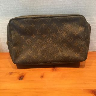 ルイヴィトン(LOUIS VUITTON)のLOUIS VUITTON ルイ ヴィトン クラッチバッグ(クラッチバッグ)