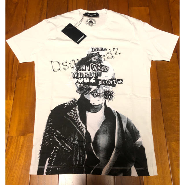 DSQUARED2 - 【新品】 DSQUARED2 Tシャツ の通販 by T's shop｜ディースクエアードならラクマ