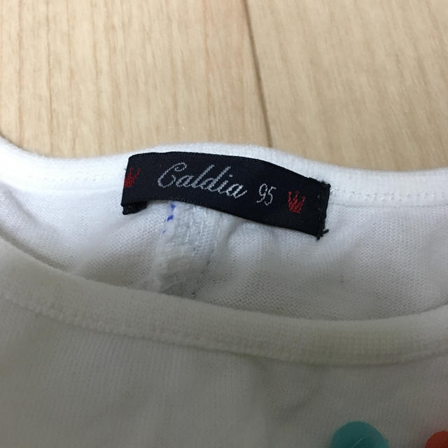 CALDia(カルディア)のCaldiaTシャツパンツの上下セット95 キッズ/ベビー/マタニティのキッズ服女の子用(90cm~)(Tシャツ/カットソー)の商品写真