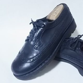 ドクターマーチン(Dr.Martens)の
王道デザイン!ドクターマーチン高級ウィングチップローファー人気の黒！


(ドレス/ビジネス)