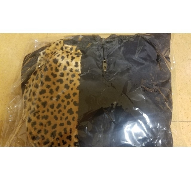 Supreme(シュプリーム)の
Cheetah Hooded Station Jacket メンズのジャケット/アウター(ナイロンジャケット)の商品写真