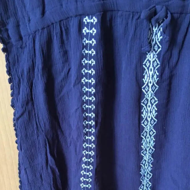 刺繍 トップス レディースのトップス(カットソー(半袖/袖なし))の商品写真