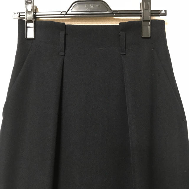 ANAYI(アナイ)の2017年新品‼︎アナイ☆ANAYI☆ネイビータイトスカート レディースのスカート(ひざ丈スカート)の商品写真