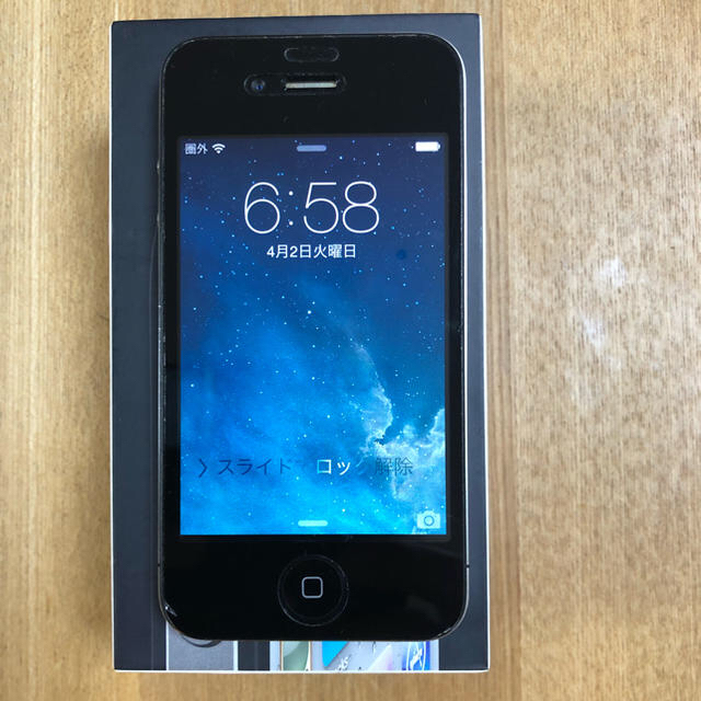 Apple(アップル)のiPhone 4 Black 32 GB Softbank スマホ/家電/カメラのスマートフォン/携帯電話(スマートフォン本体)の商品写真