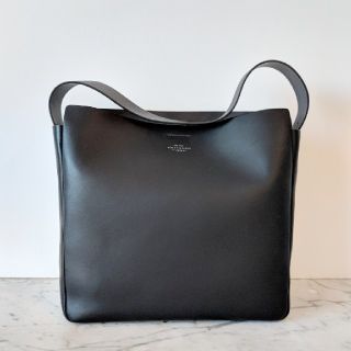 スマイソン(Smythson)の残り１【新品】Smythson コンプトン トートバッグ ブラック ユニセックス(トートバッグ)