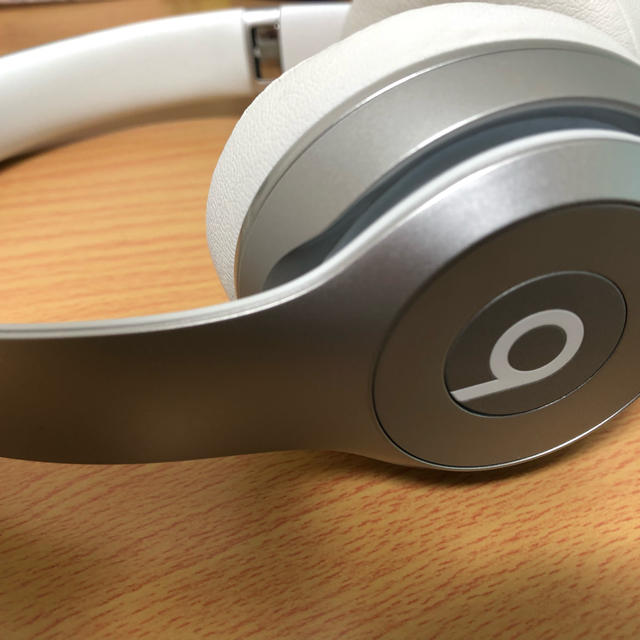 Beats by Dr Dre(ビーツバイドクタードレ)のohhashi様専用 beats solo2 wireless スマホ/家電/カメラのオーディオ機器(ヘッドフォン/イヤフォン)の商品写真