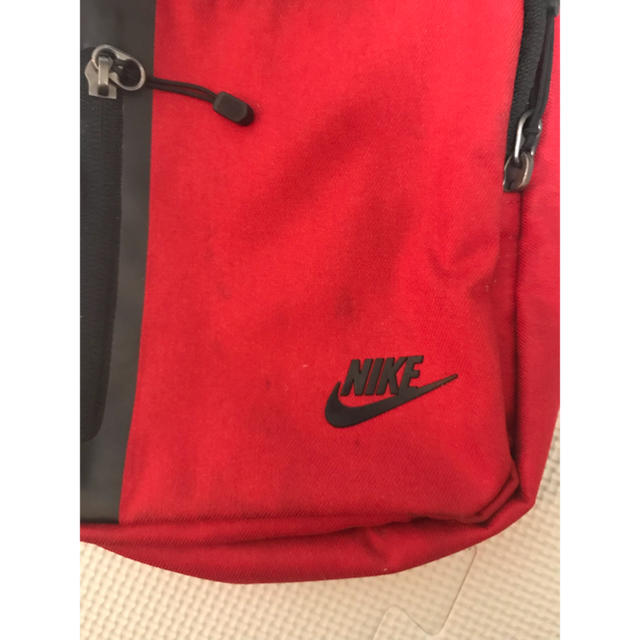 NIKE(ナイキ)のNIKE カバン  レディースのバッグ(ショルダーバッグ)の商品写真