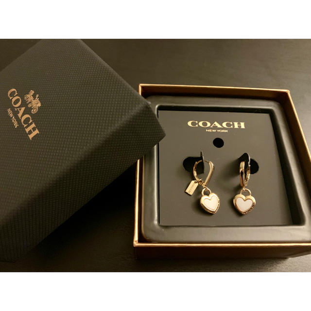 COACH(コーチ)のコーチ ハート型ピアス レディースのアクセサリー(ピアス)の商品写真