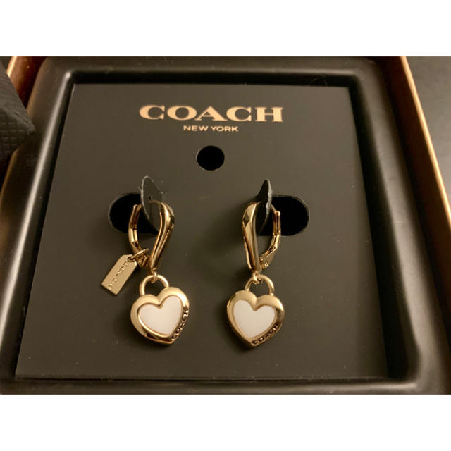 COACH(コーチ)のコーチ ハート型ピアス レディースのアクセサリー(ピアス)の商品写真