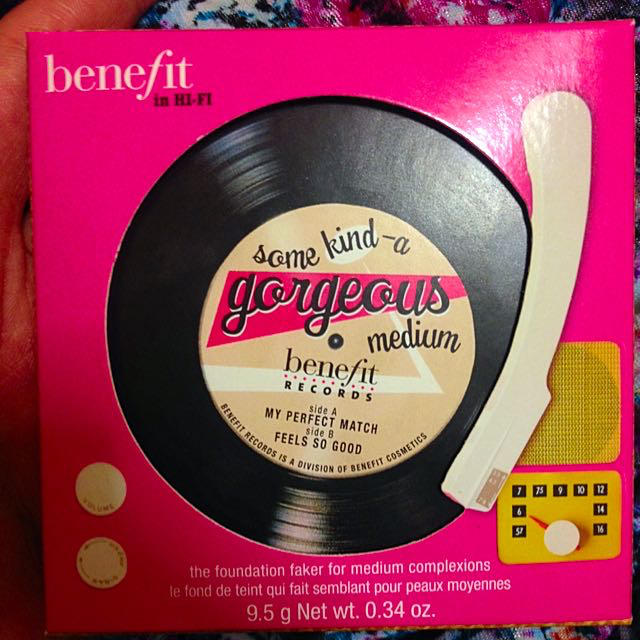 Benefit(ベネフィット)のクリームファンデ by Benefit コスメ/美容のベースメイク/化粧品(その他)の商品写真