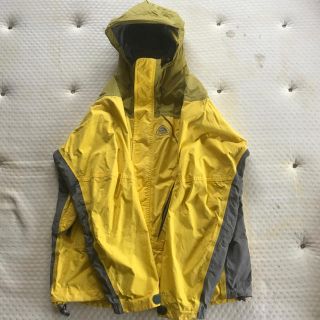 ナイキ(NIKE)のNIKE ACG STORM JACKET (マウンテンパーカー)