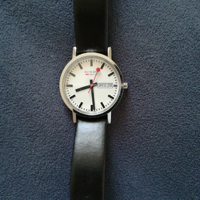 MONDAINE(モンディーン)のMONDAINE 腕時計 ニュークラシック デイデイト  メンズの時計(腕時計(アナログ))の商品写真