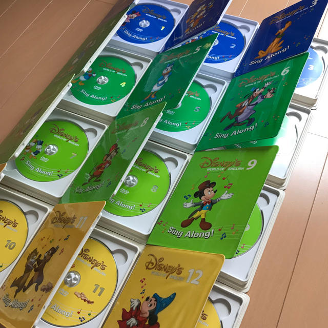 Disney DVD 全12巻の通販 by メアリー's shop｜ディズニーならラクマ - DWE シングアロング 新作高品質