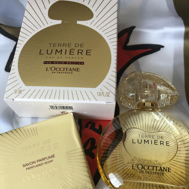 L'OCCITANE(ロクシタン)のテールドルミエール ゴールド セット コスメ/美容の香水(香水(女性用))の商品写真