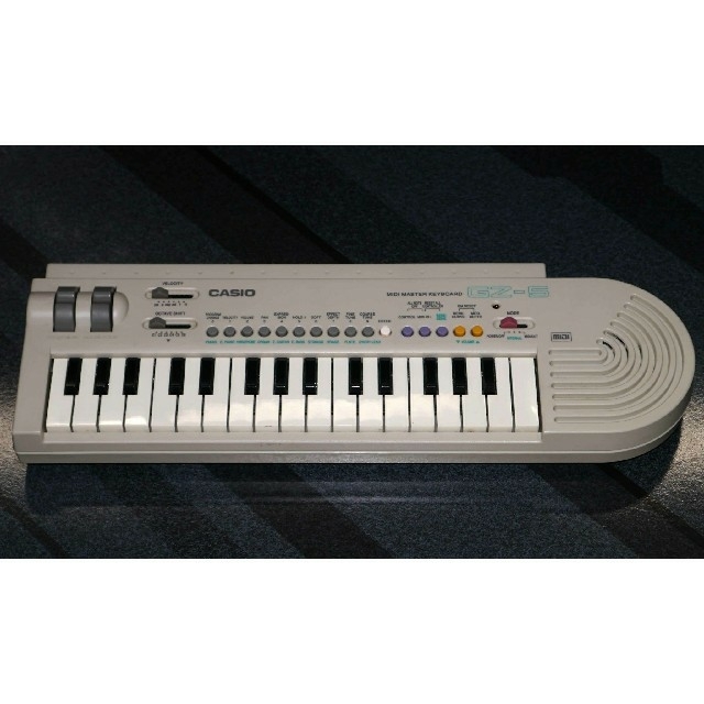CASIO(カシオ)のCASIO GZ-5 MIDIマスターキーボード 楽器の鍵盤楽器(キーボード/シンセサイザー)の商品写真