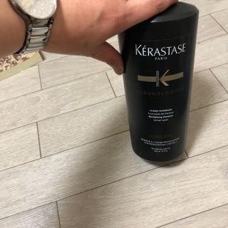 ケラスターゼ(KERASTASE)の最終お値下げ致しました！期間限定です。ケラスターゼクロノロジスト1000ml(シャンプー)