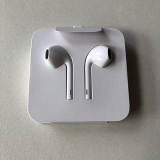 アップル(Apple)のiPhone 8 イヤホン(ヘッドフォン/イヤフォン)