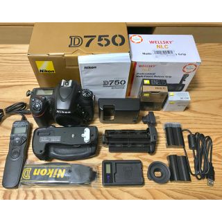 D750 本体 バッテリーグリップ等(デジタル一眼)