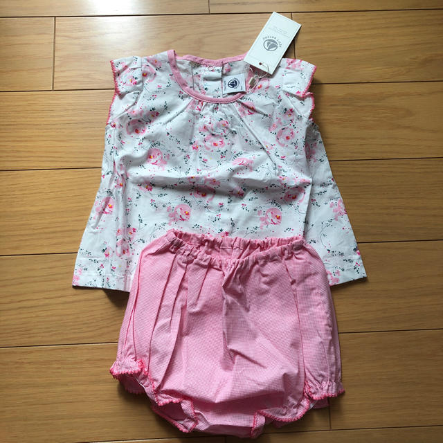 PETIT BATEAU(プチバトー)の★ほぼ新品★PETIT BATEAU 3点セット サイズ74  キッズ/ベビー/マタニティのベビー服(~85cm)(シャツ/カットソー)の商品写真