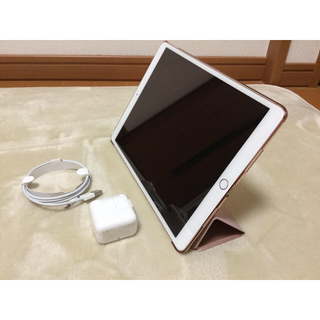 アップル(Apple)のChocolateBisco様 専用  iPad Pro 10.5 256GB(タブレット)