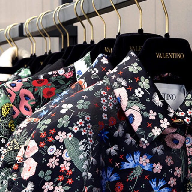 最新作売れ筋が満載 VALENTINO - 専用ページです♫Valentino