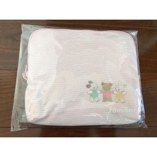 ファミリア(familiar)のファミリア  おむつ替えマット（ポーチ付）新品(おむつ替えマット)