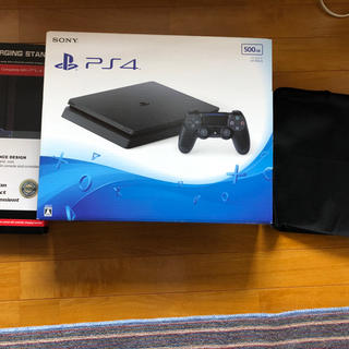 プレイステーション4(PlayStation4)のPlayStation4、縦置きスタンド ホコリ防止カバーセット(家庭用ゲーム機本体)