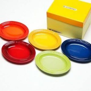 ルクルーゼ(LE CREUSET)のルクルーゼミニ・オーバル・プレート(5枚入り)マルチカラー 【新品】【値下げ可】(食器)