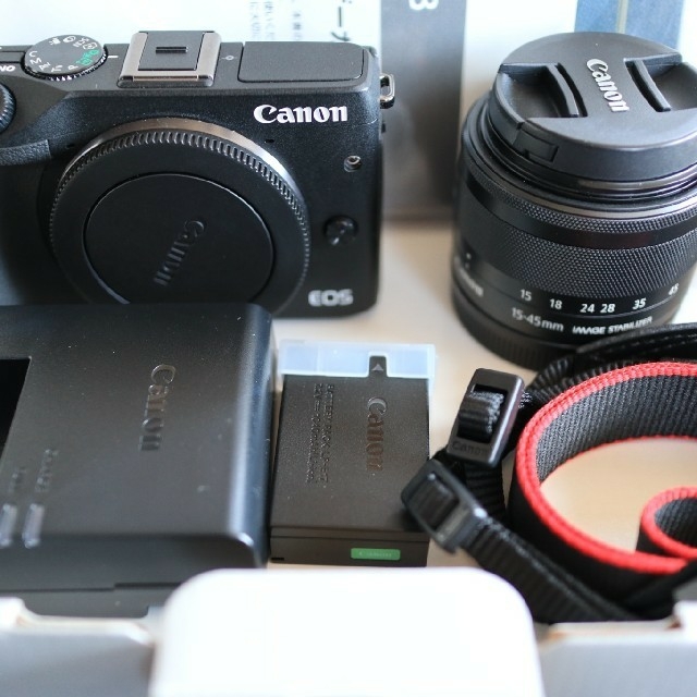 Canon(キヤノン)のEOS M3ボディ＋標準ズームセット canon スマホ/家電/カメラのカメラ(ミラーレス一眼)の商品写真