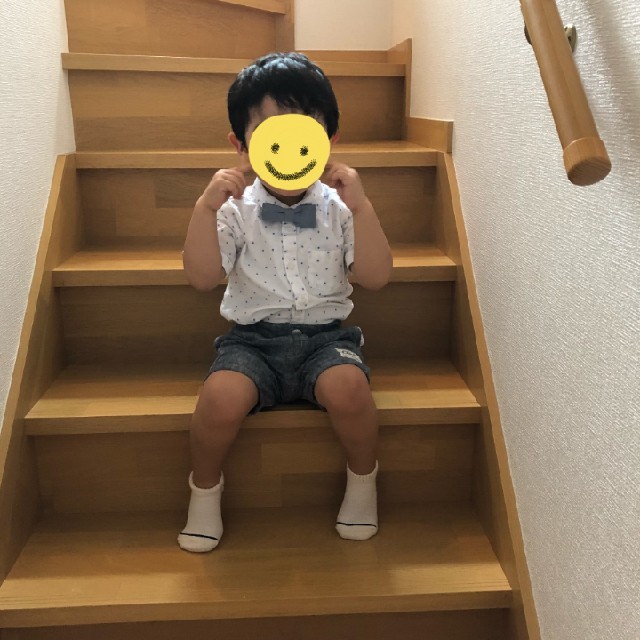 H&M(エイチアンドエム)のH&M 半袖 フォーマルシャツ  キッズ/ベビー/マタニティのキッズ服男の子用(90cm~)(ドレス/フォーマル)の商品写真